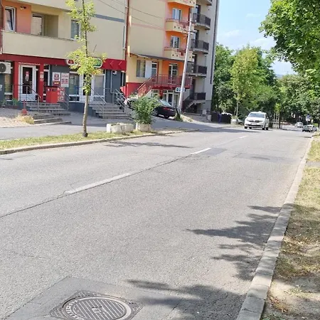 Lovely 3 Bedroom Flat With Parking Place Cluj-Napoca